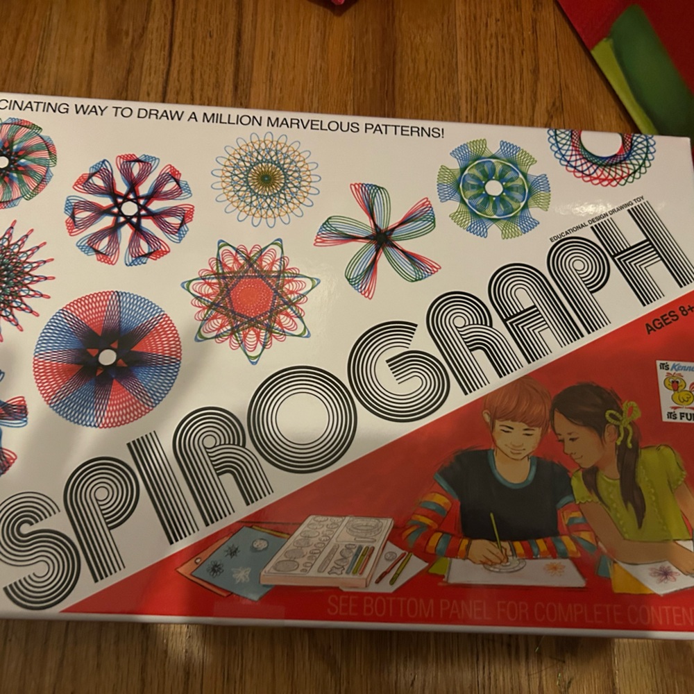 Spinograph Deluxe new in box never opened